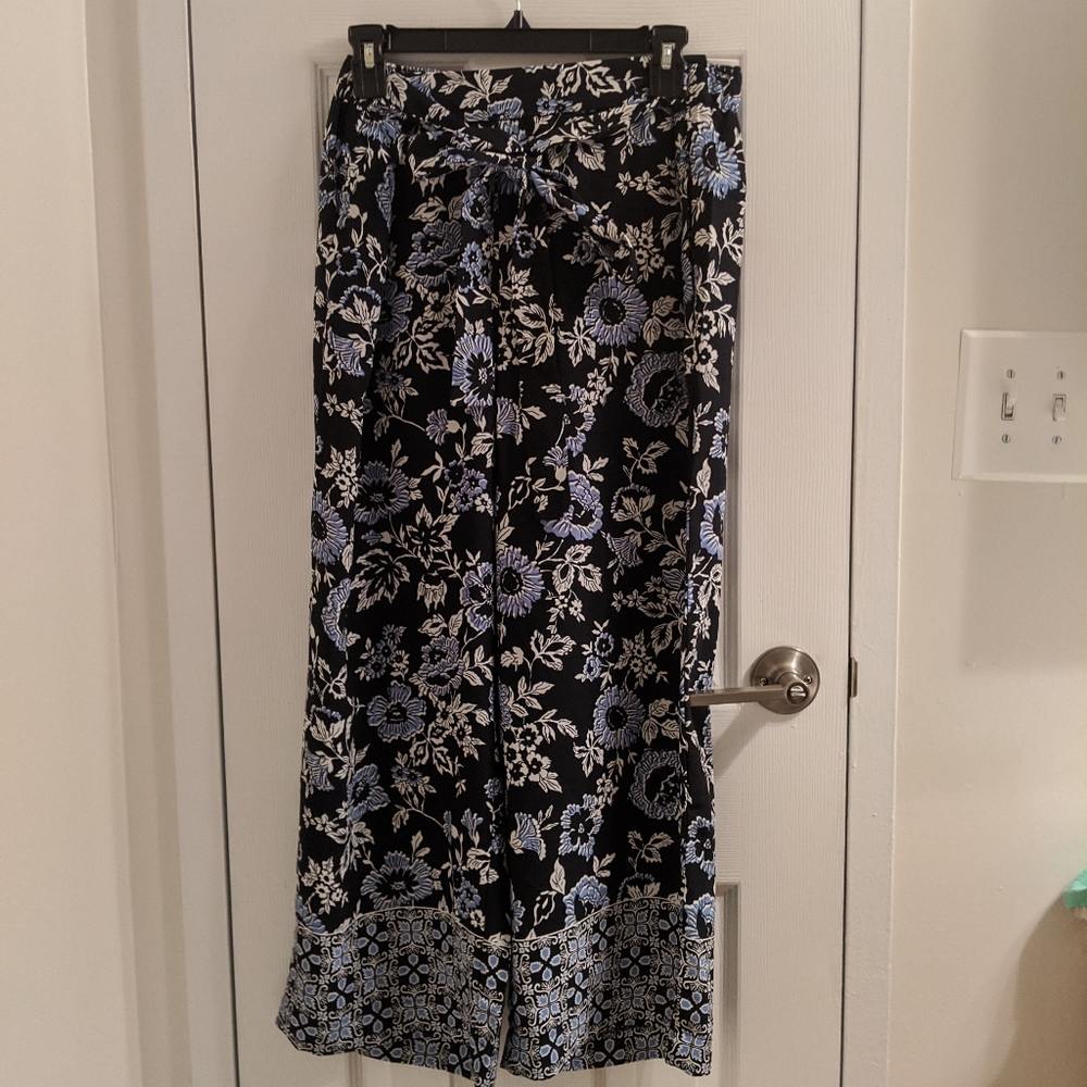 Wide leg cropped pant by Loft